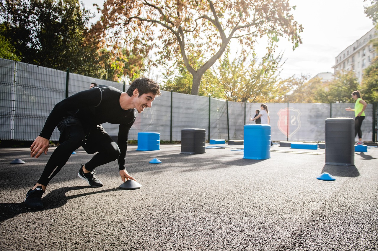 entdecken sie effektive workout-routinen, die ihnen helfen, fit zu bleiben und ihre ziele zu erreichen. von krafttraining bis ausdauerübungen, finden sie die besten tipps und techniken für ihr individuelles training.