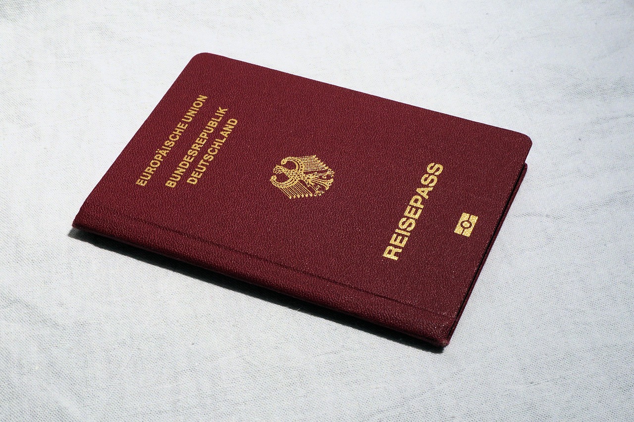 erfahren sie alles über reisepässe: beantragung, verlängerung, wichtige informationen und tipps für sicheres reisen. holen sie sich die neuesten informationen über die anforderungen und verfahren für ihren reisepass.