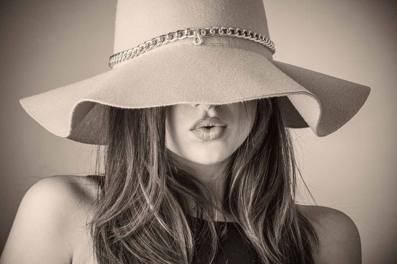 entdecken sie die neuesten modetrends, stylische outfits und inspirierende looks für jede gelegenheit. von eleganten kleidern bis zu lässiger streetwear, lassen sie sich von unserer modewelt begeistern!